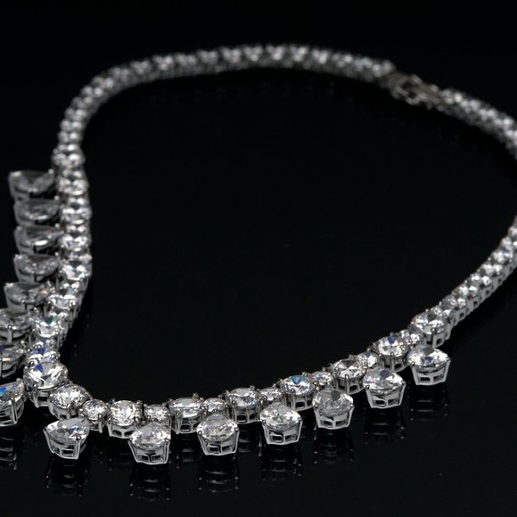Royal Gorgeous Cubic Zirconia Bridal Jewel… - Picture 6 of 10